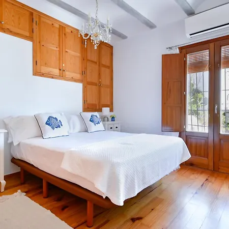 Casa Raul En Casco Antiguo De By Vero Holiday home