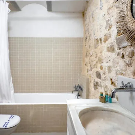 Mira - Luxury Boutique * Altea